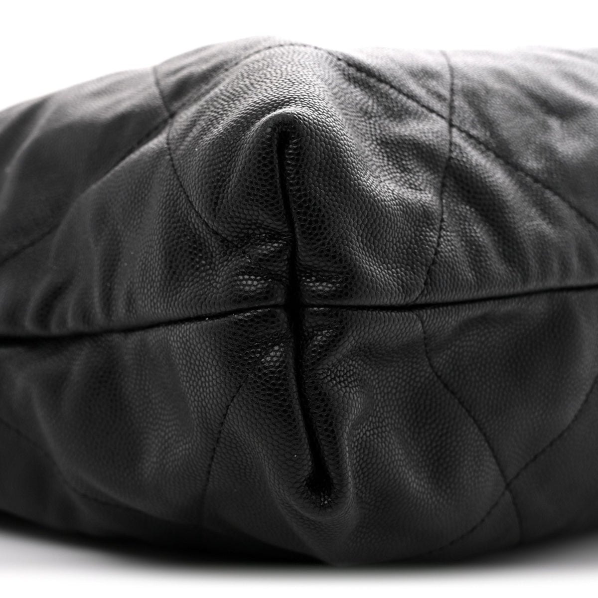 Shiny Caviar Quilted Monochrome Small Chanel 22 Black