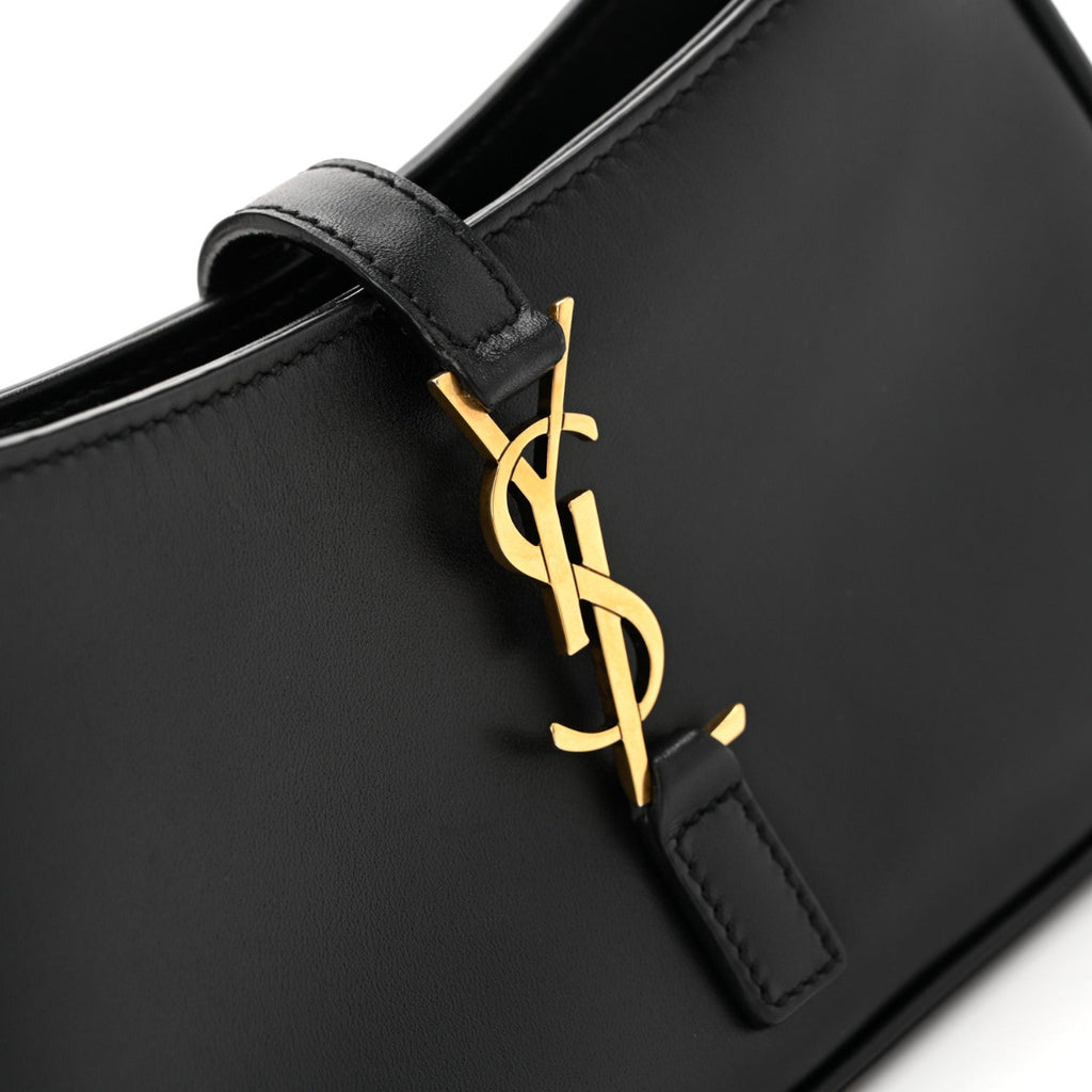 Smooth Calfskin Le 5 A 7 Mini Hobo Black