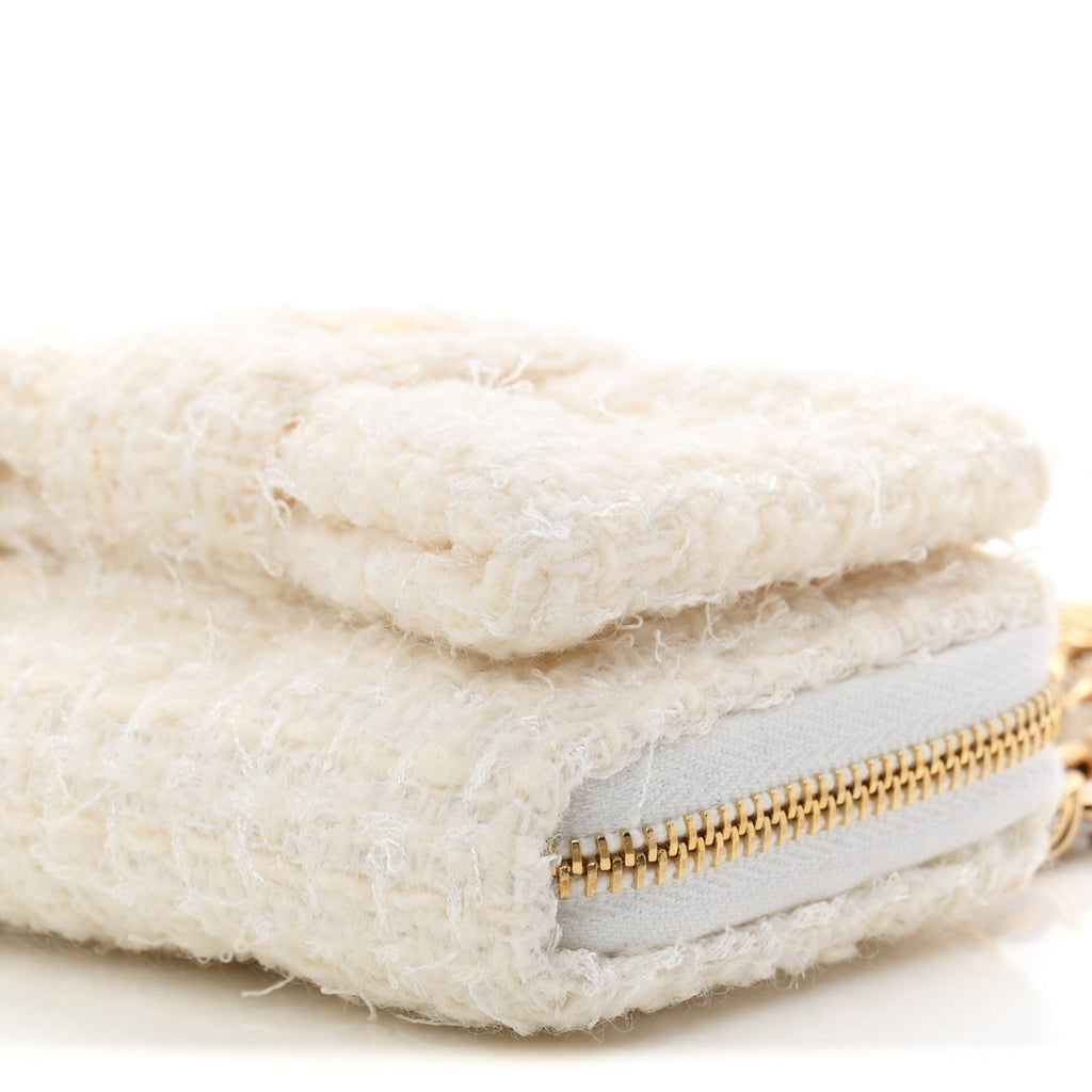 Tweed Quilted Bow Flap Card Holder On Chain White