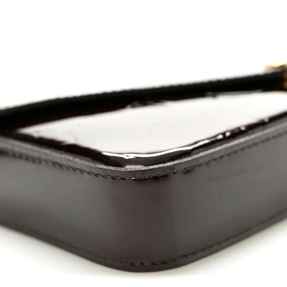 Vernis Pochette Felicie Chain Wallet Amarante