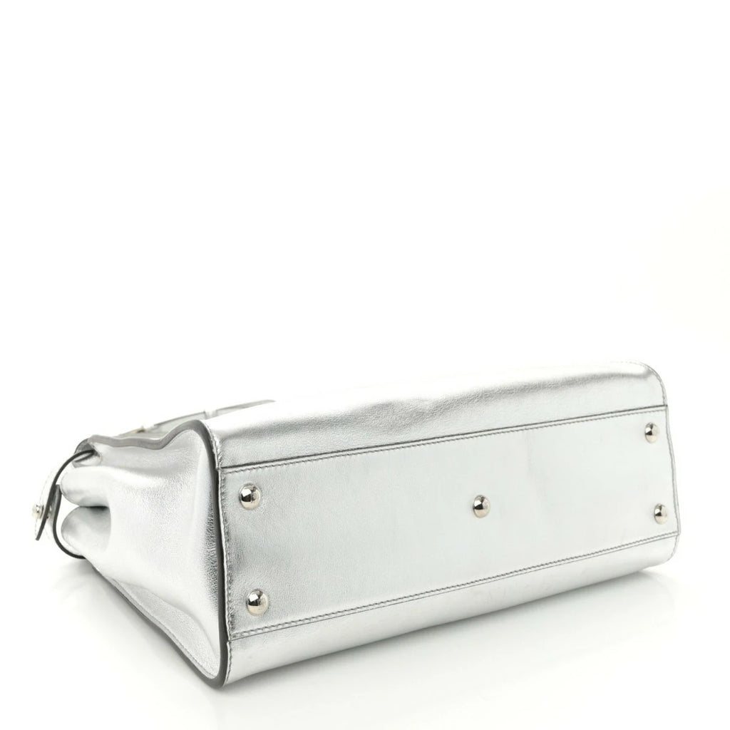 Vitello Catalan Mirror Medium Peekaboo Iconic Satchel Argento