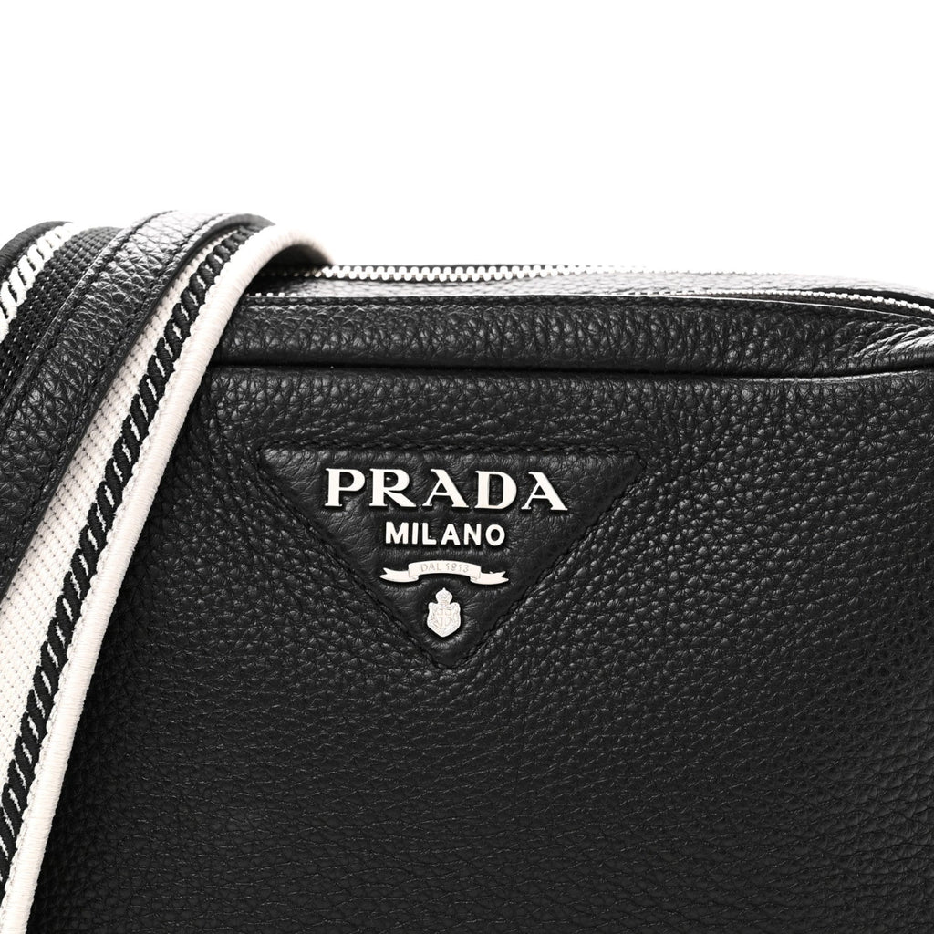 Vitello Daino Soft Camera Crossbody Black