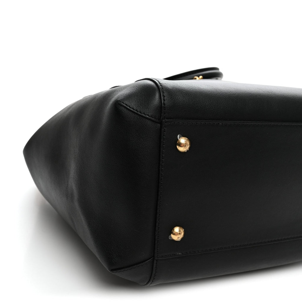 Vitello Grace King Karligraphy Chain Bucket Bag Black Bisquit