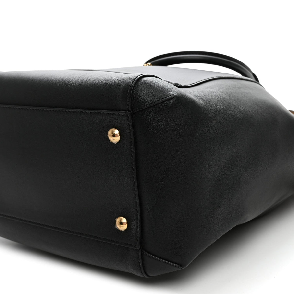 Vitello Grace King Karligraphy Chain Bucket Bag Black Bisquit